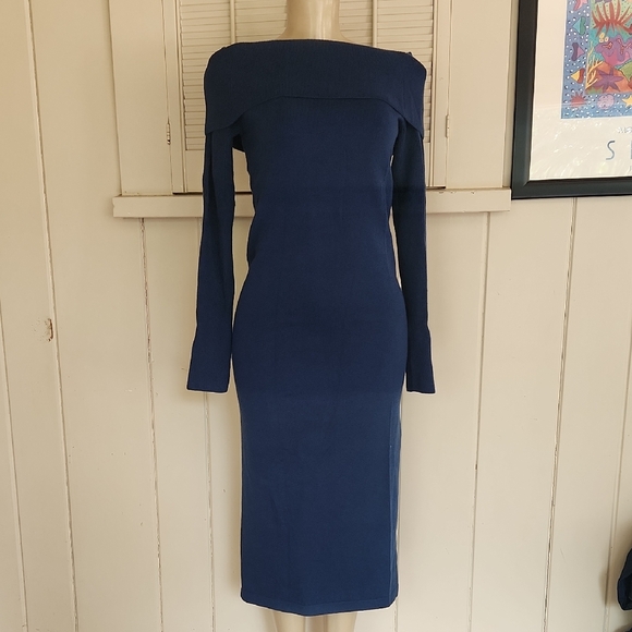 Banana Republic Dresses & Skirts - Banana Republic Blue Midi Dress NWT XS